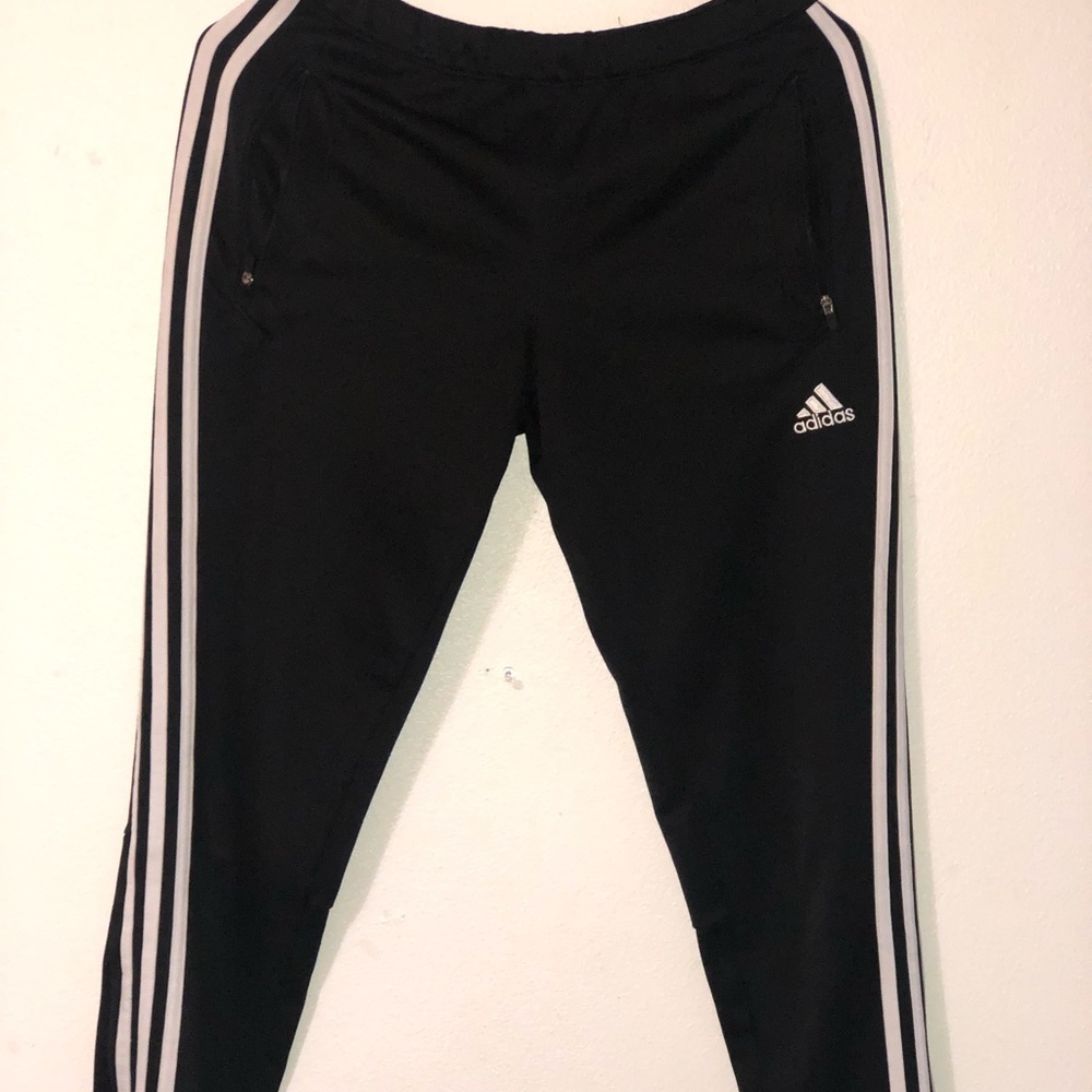 ⚜️ADIDAS FITTED PANTS FOR WOMEN ⚜️
